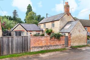 Andrews Cottage, Road Running Through Waterstock, Waterstock, Oxford OX33 1JT