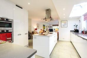Woodside, The Common, Tadley RG26 5PY