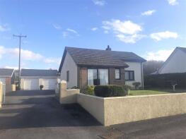 Crud-yr-awel, C2068 From Four Roads To Crwbin, Crwbin, Kidwelly SA17 5DP
