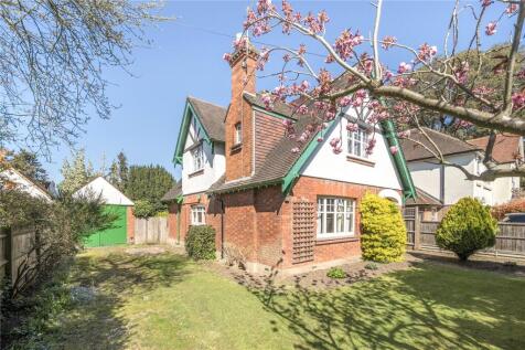 Lime Tree Avenue, Thames Ditton, KT7
