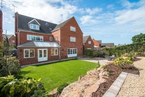 8 Beauchamp House, Drayton Grove, Drayton, Stourbridge DY9 0BY