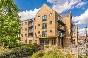 Flat 47, Lion Court, Lion Wharf Road, Isleworth TW7 6XX