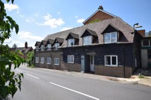 Flat 2, Millbridge House, Frensham Road, Frensham, Farnham GU10 3AB