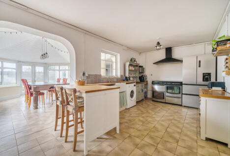 Charlton Road, Keynsham, Bristol, Somerset, BS31