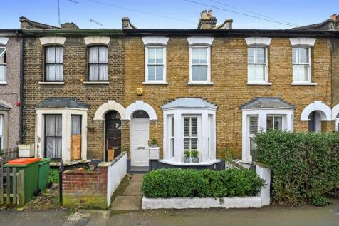 Chestnut Avenue, London, E7