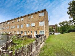 8, Launcelot Close, Andover SP10 4BX