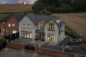 Golf View, Blackwell Road, Bromsgrove B60 1PU
