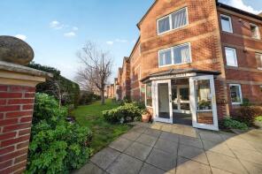 Flat 8, 153 Diamond Court, Banbury Road, Oxford OX2 7AA