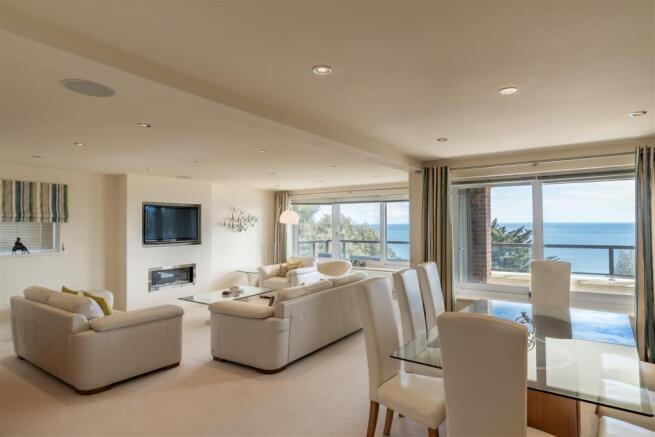 Dining/Living