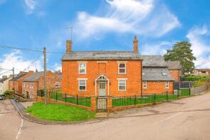 Hill House, Pegs Lane, Kettering NN14 4EJ