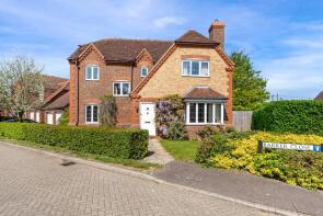 9, Barker Close, St. Neots PE19 5GG