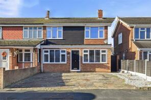 73, Conway Avenue, Southend-on-sea SS3 0BQ