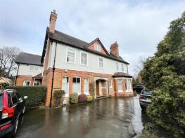 Flat 4, 26 Kingsland Court, Kennedy Road, Shrewsbury SY3 7AB