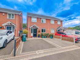 2c, Dovedale, Cannock WS11 5TF