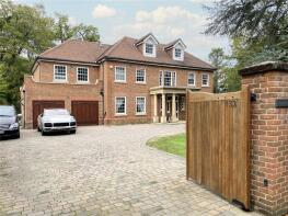 132, Burwood Road, Hersham, Walton-on-thames KT12 4AS