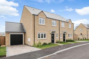17, Wheatsheaf Crescent, Bampton OX18 2FJ