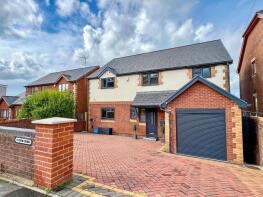 4, Woodvale, Bettws, Bridgend CF32 8SW