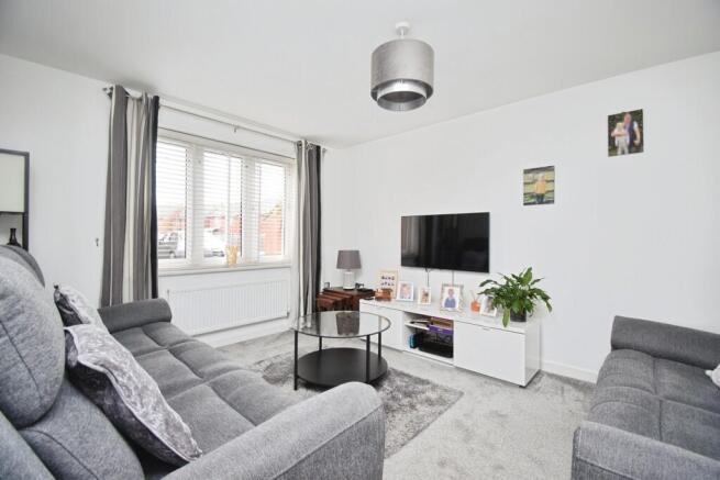 Living Room (2)