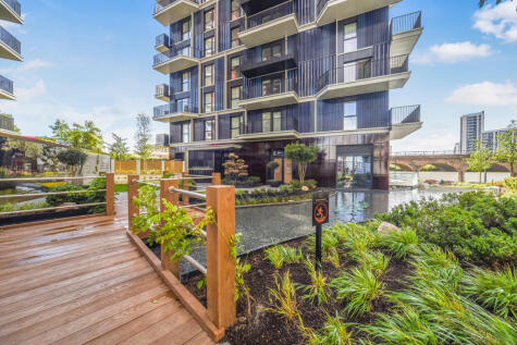 Cascade Way, White City, W12