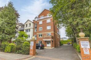 21, Connaught Court, Alma Road, Windsor SL4 3GZ