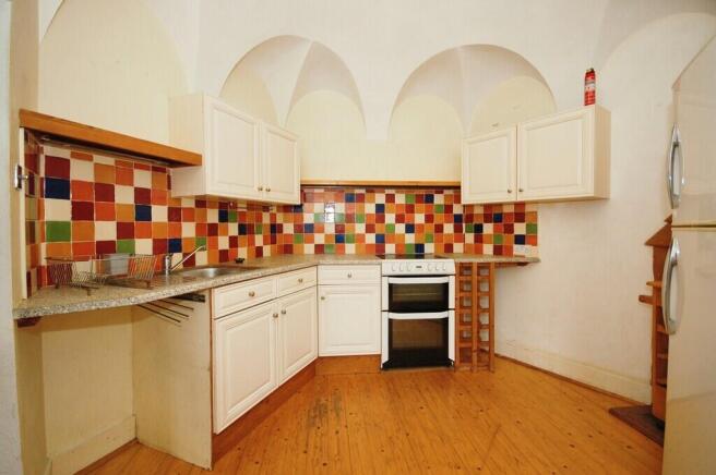 Kitchen (2)