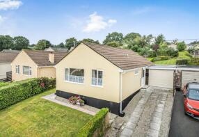 15, Nicholas Meadow, Callington PL17 8DE