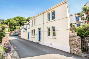 Bidborough, Fore Street, Torpoint PL10 1NB