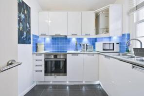 Flat 21, Parnell House, Streatham Street, London WC1A 1JB