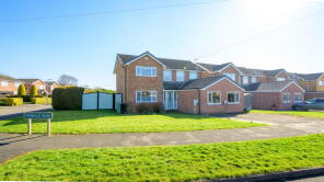 1, Thorold Road, Grantham NG32 1TD