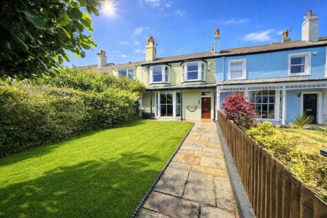 Marine Crescent, Waterloo, L22