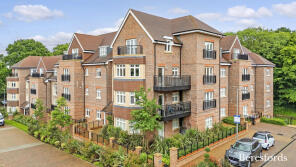 46, Kestrel Close, Brentwood CM15 8FL