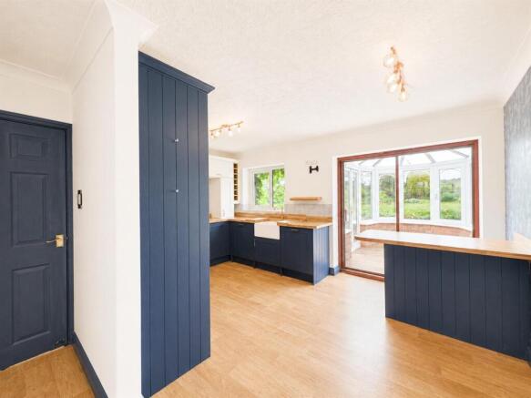 Kitchen 2 EH.jpeg