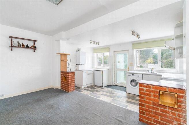 Kitchen/Dining