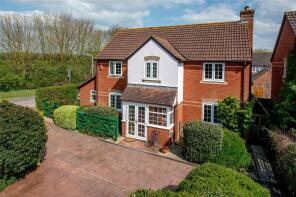 1, Saxon Close, Oake, Taunton TA4 1JA