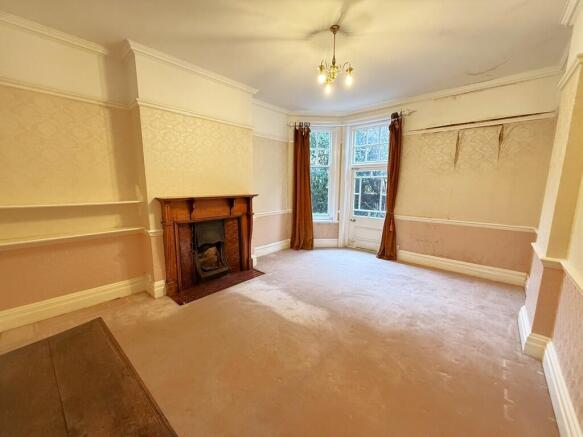 LIVING ROOM 1