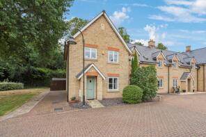 8, Stuart Court, Sandy SG19 2BG