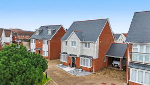 3, Barrow Hill Close, Snodland ME6 5FX