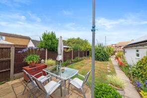 2b, Coleshall Cottages, Sheerstone, Sittingbourne ME9 8RJ