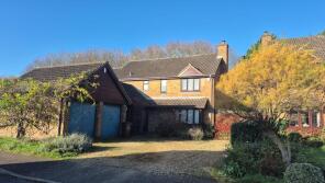7, Fernie Field, Northampton NN3 7BD