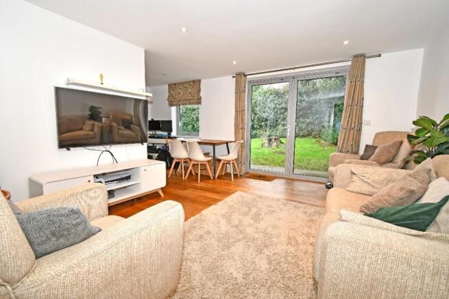 Sitting/Dining Room