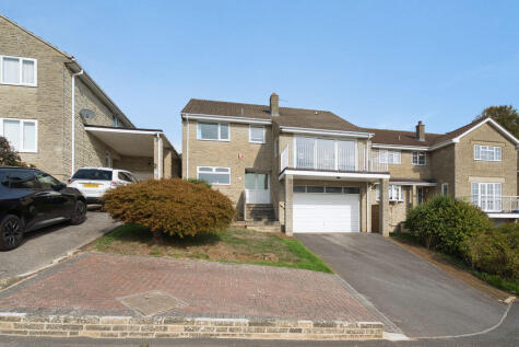 Manor Valley, Weston-Super-Mare - OUTSTANDING HOME