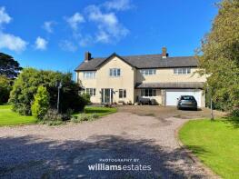 Swn Y Bedol, Babell Road, Holywell CH8 8PW