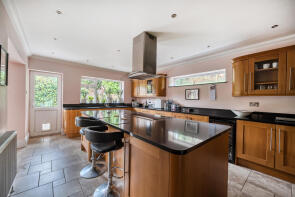 52a, Marlow Bottom, Marlow SL7 3NB
