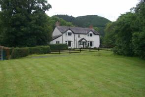 White House, A470t From Junction With U2580 To Access Road To Ty-coch, Clatter, Caersws SY17 5NL