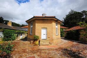7 Brewery Yard, Gunton Hall, Gunton Park, Hanworth NR11 7HJ
