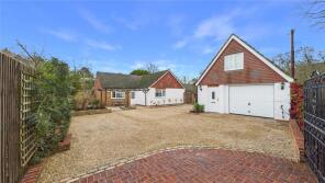4, Brimshot Lane, Chobham, Woking GU24 8RN