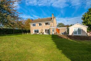 8 Fairways, Heath Lane, Grantham NG33 5DG