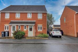 38, Carnation Way, Nuneaton CV10 7SR