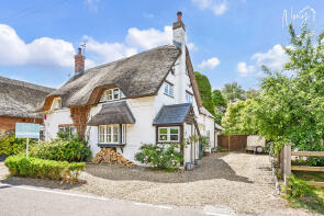 35 Marys Cottage, Northbrook, Winchester SO21 3AJ