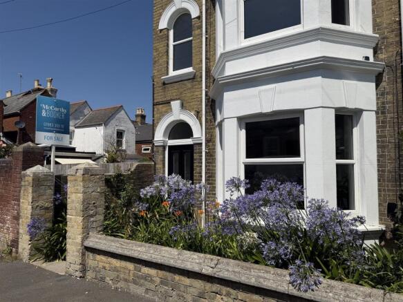Victorian home in Cowes